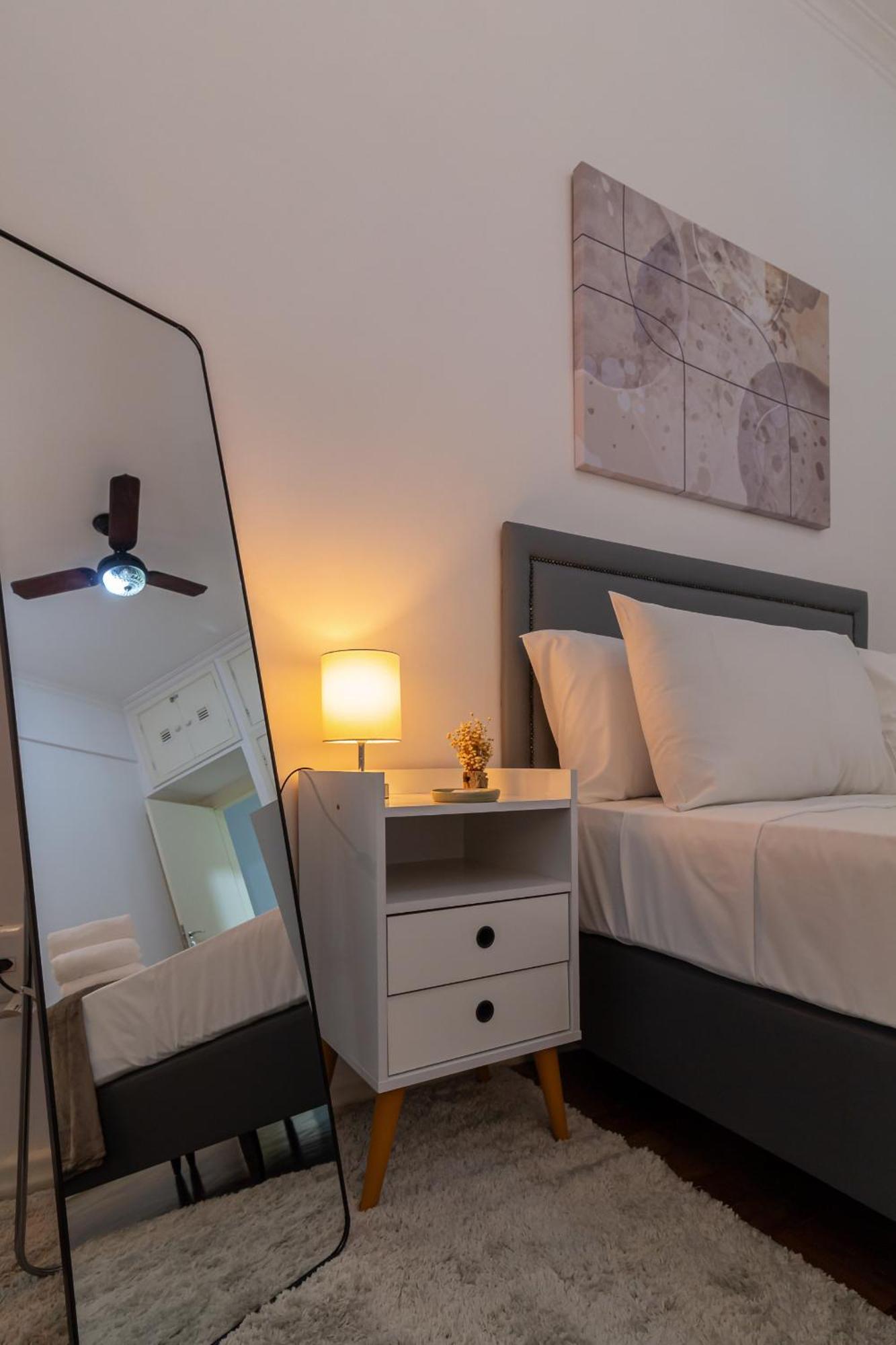 Apartamento Conforto Em Copacabana A 9 Minutos Da - Cj202 Rio de Janeiro